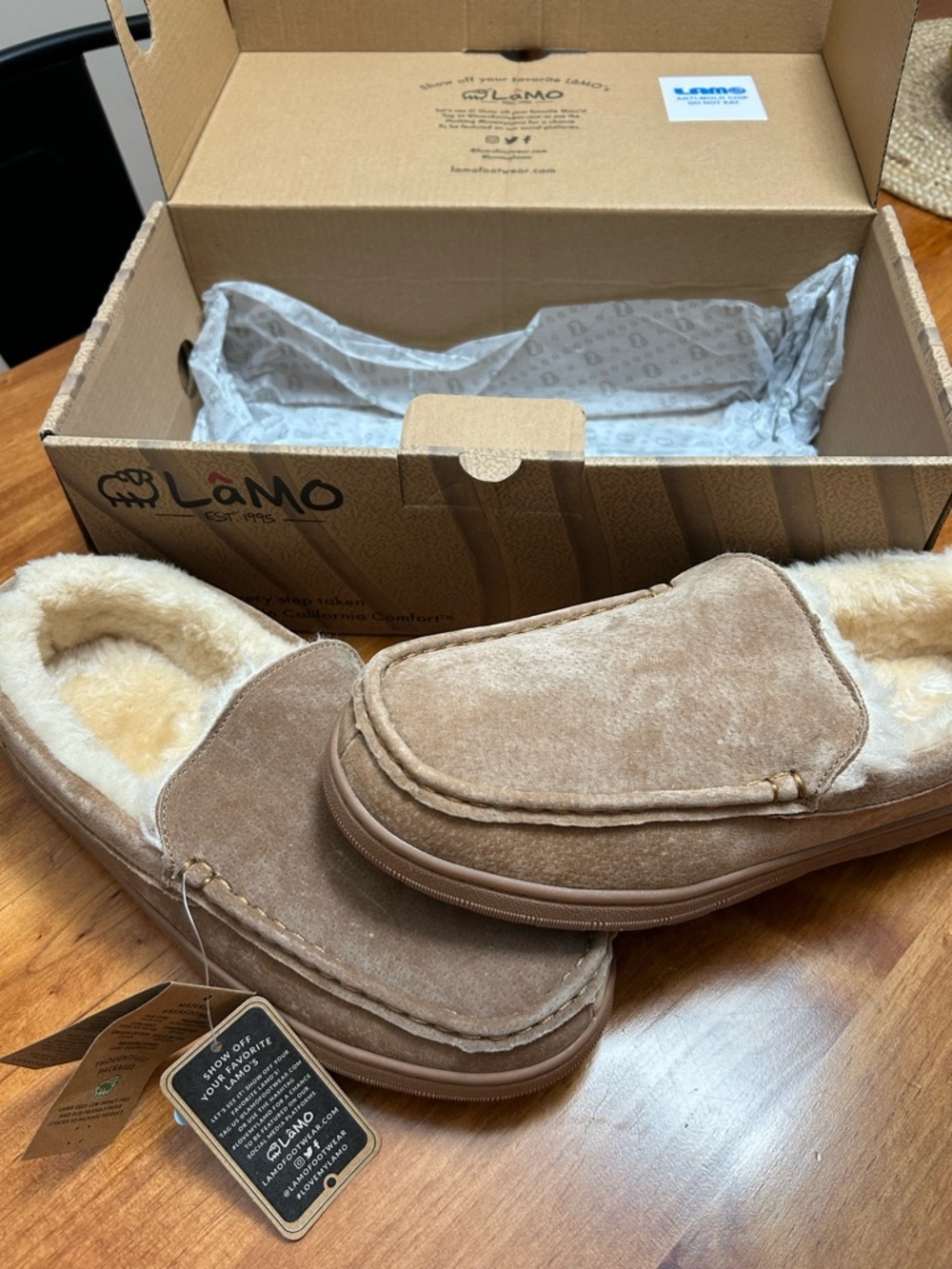 Lamo Tan Suede Shearling-Lined Slip-On Slippersr